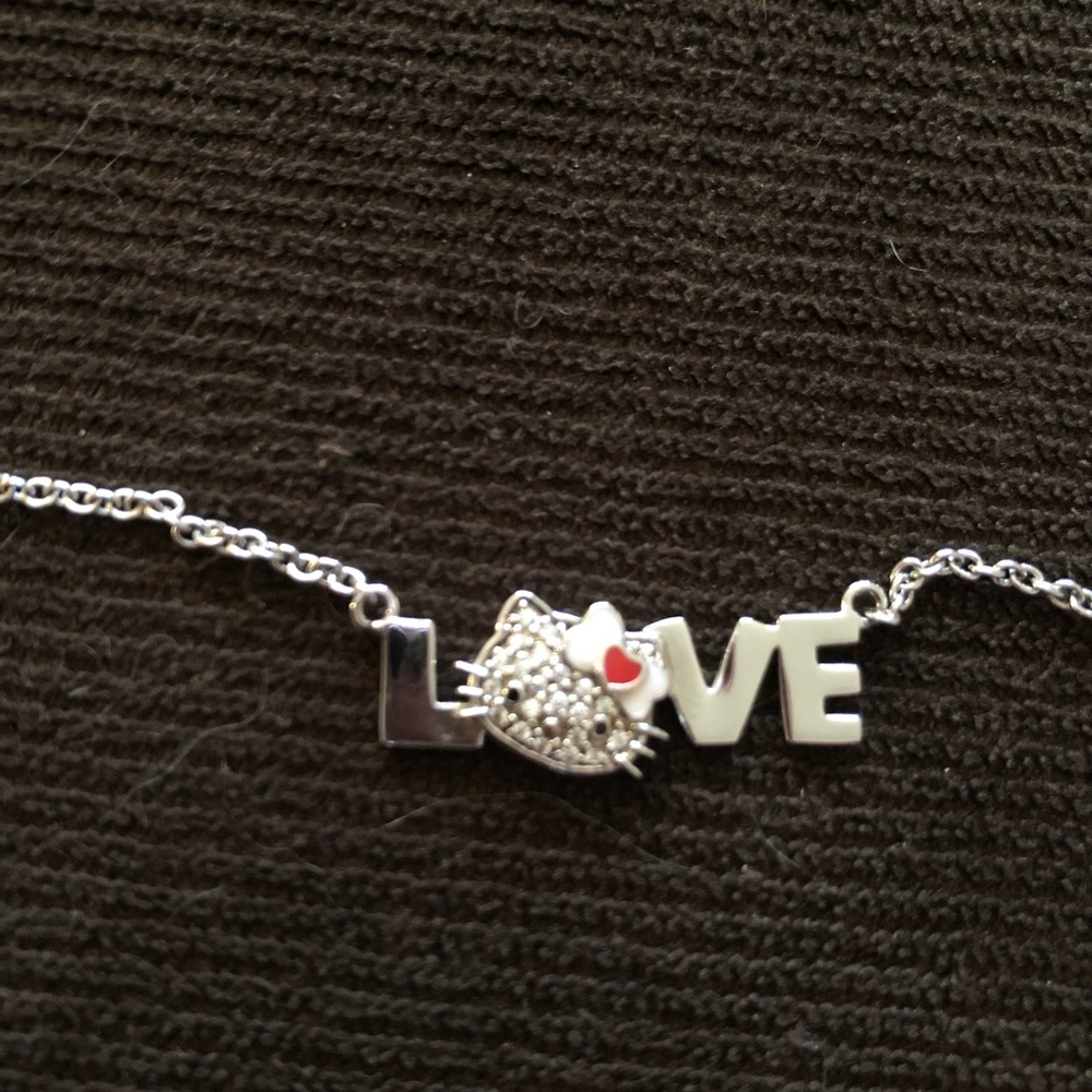 Hello Kitty necklace